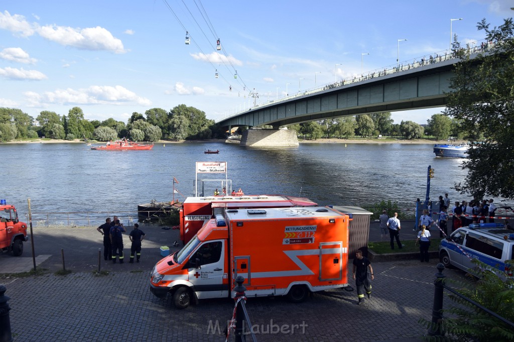 Koelner Seilbahn Gondel blieb haengen Koeln Linksrheinisch P508.JPG - Miklos Laubert